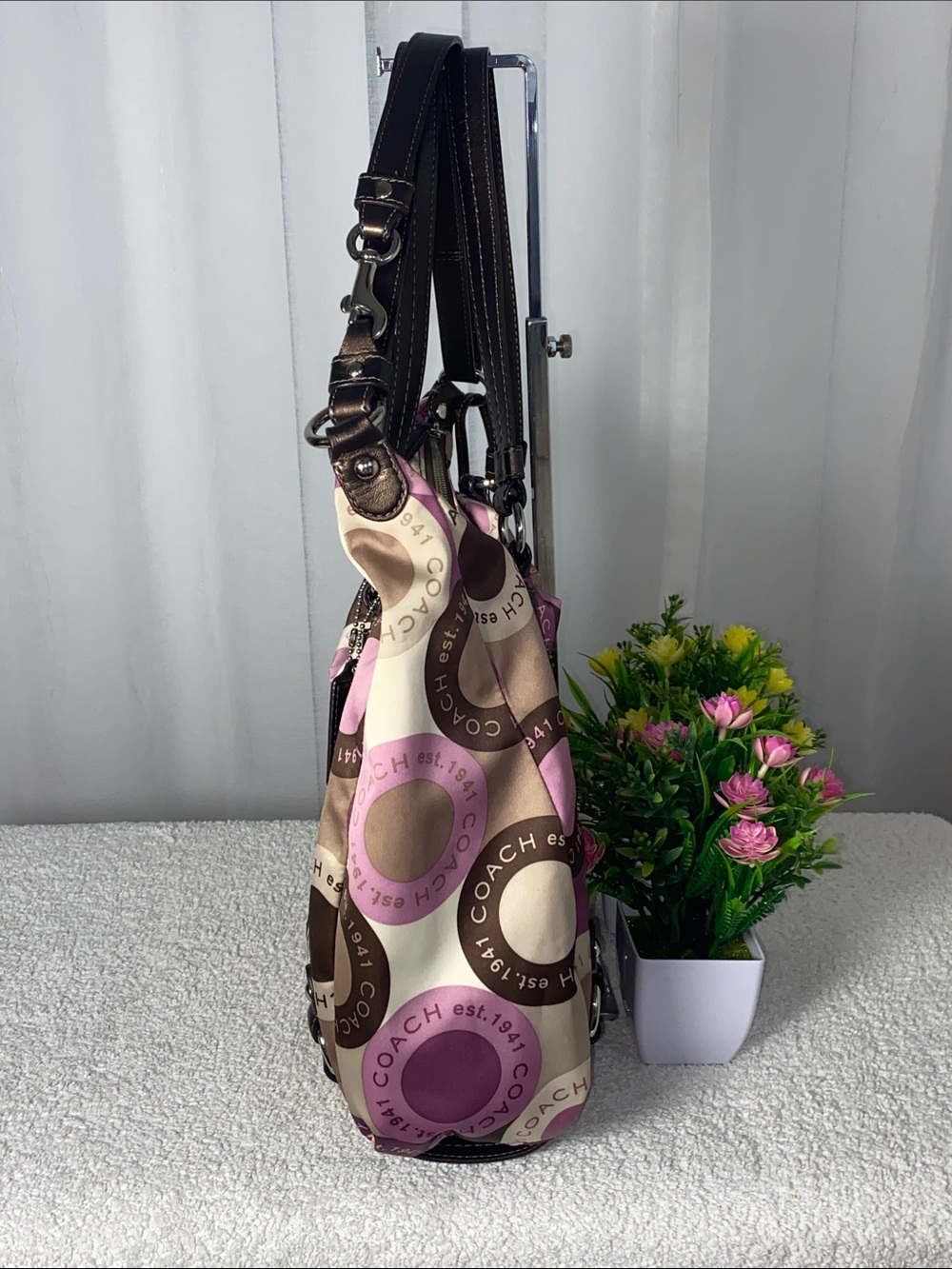 GUC Coach Poppy Op Art Glam Tote with Matching Coin Pouch - Picture 2 of 10